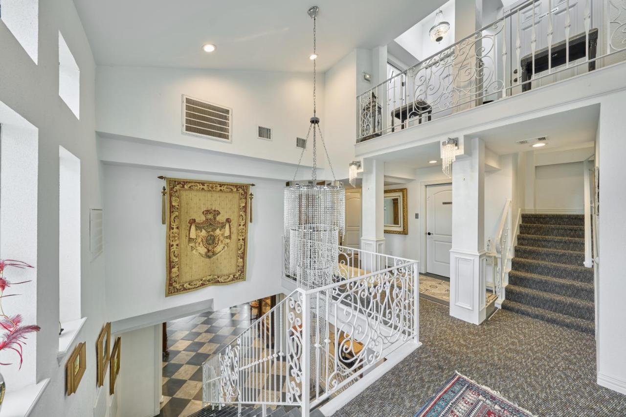 Villa With 8 Bedrooms And Heated Swimming Pool Houston Exteriör bild